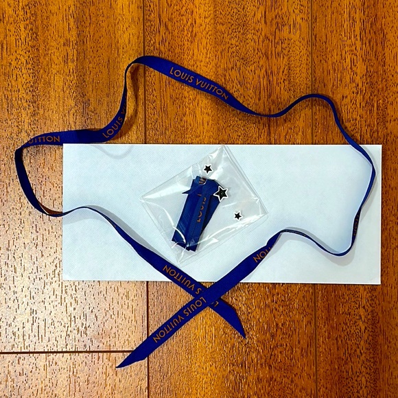 LOUIS VUITTON Original Ribbon π - Picture 4 of 4